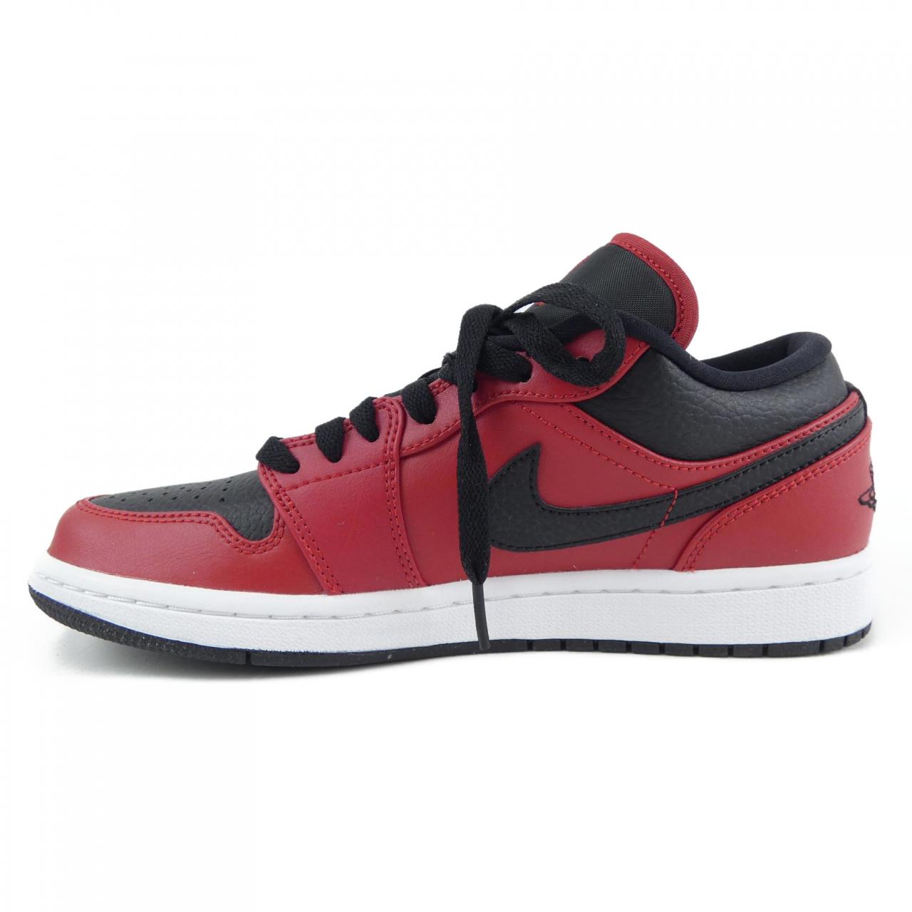 ナイキ ジョーダン NIKE JORDAN スニーカー