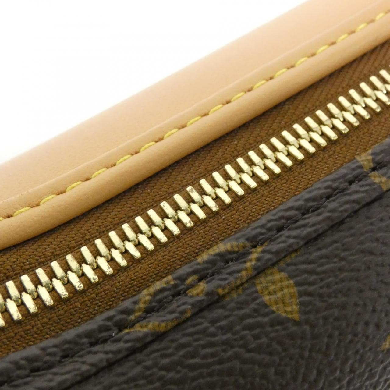 LOUIS VUITTON Monogram（LV VERS）Born Wearable 钱包 M12615 单肩包