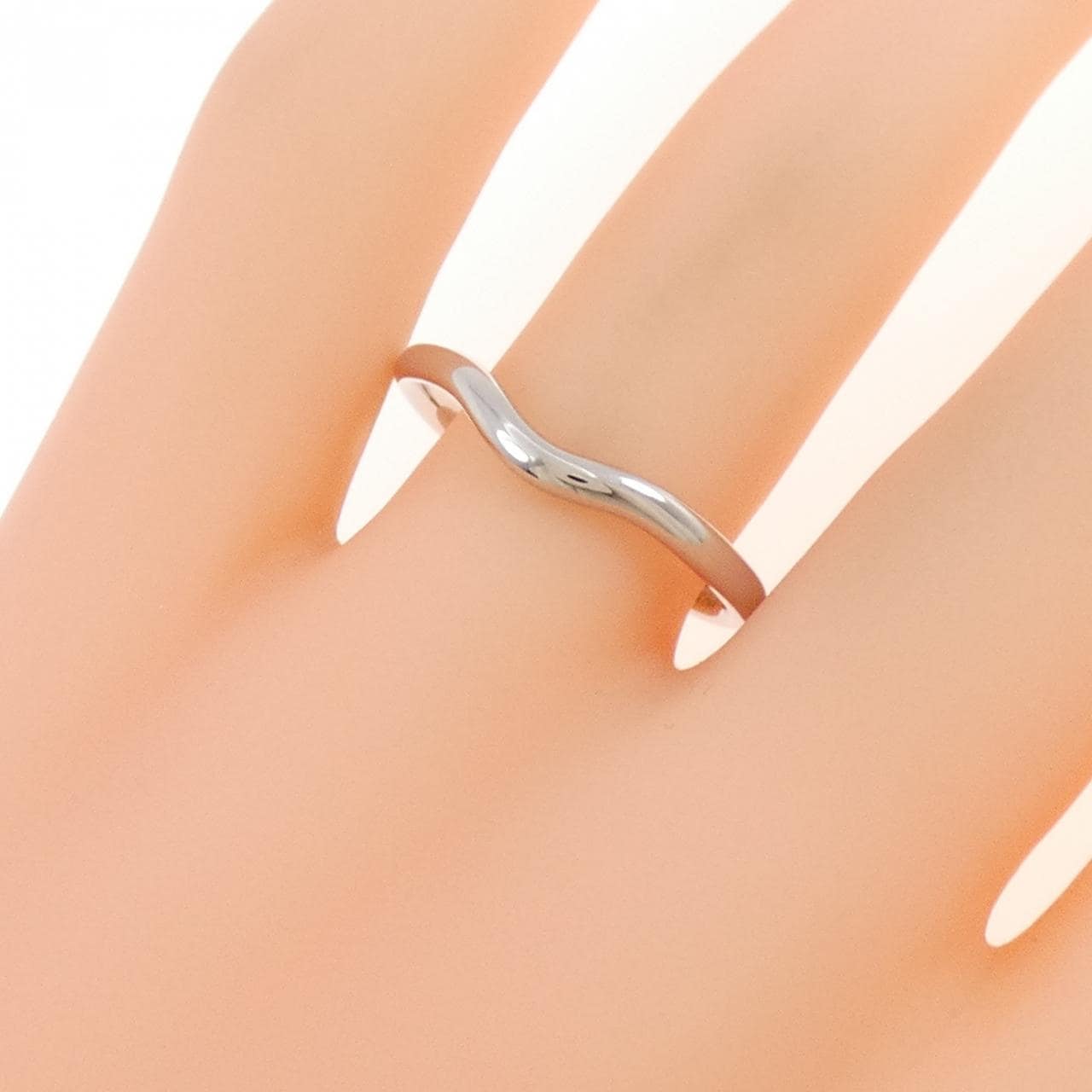 ティファニー カーブド リング