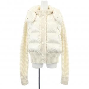 モンクレール MONCLER ダウンジャケット