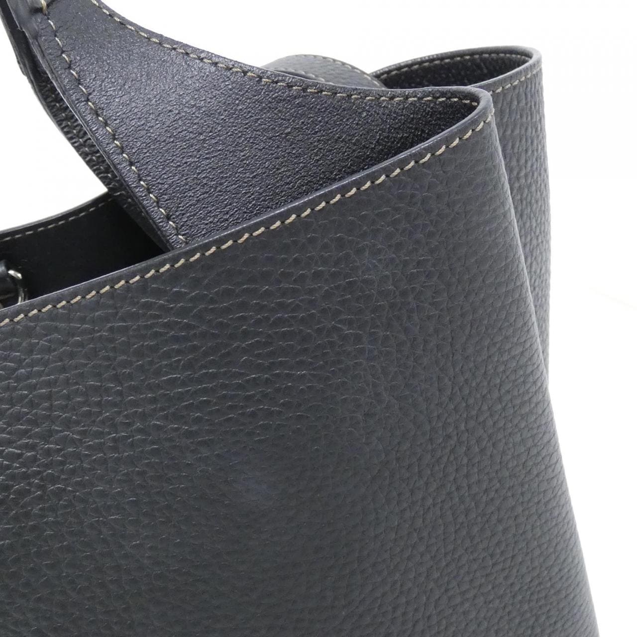 トッズ XBWAPAFL100QRIB999 バッグ