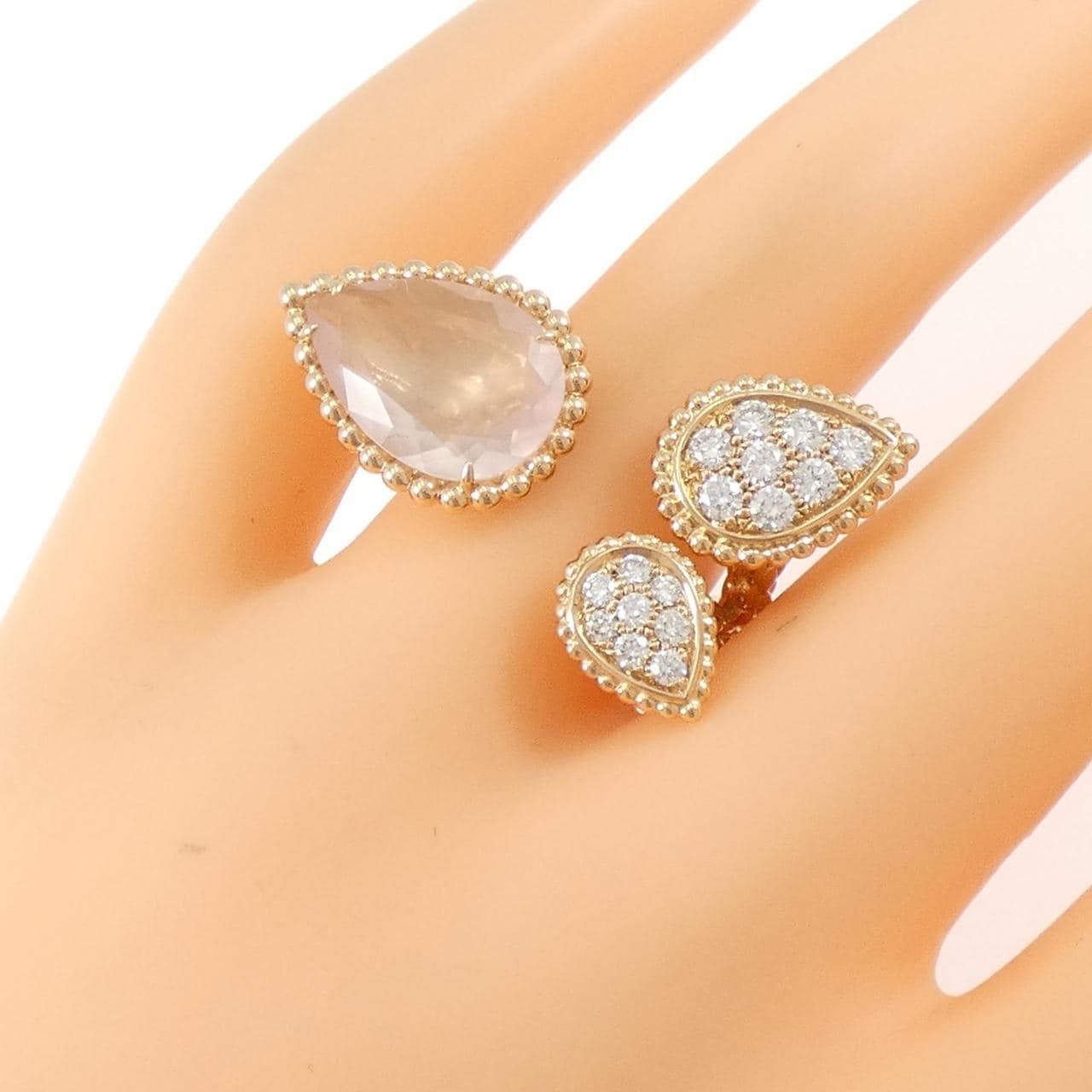 ブシュロン セルパンボエム リング