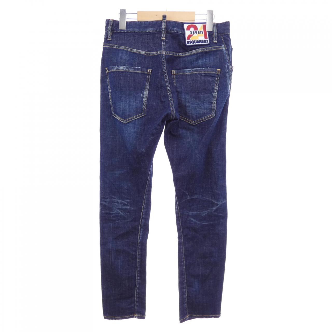 ディースクエアード DSQUARED2 S74LB1307 ジーンズ