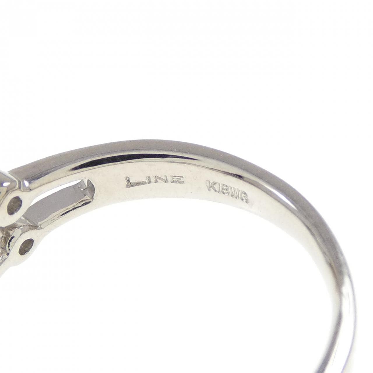 LINE ダイヤモンド リング 0.35CT