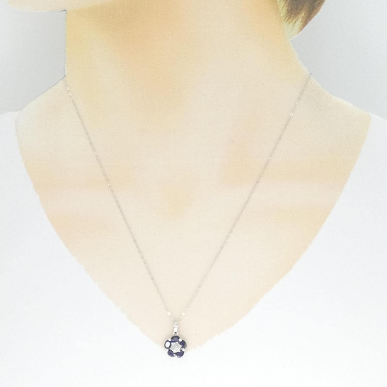 [新品] K18WG 花朵蓝宝石项链