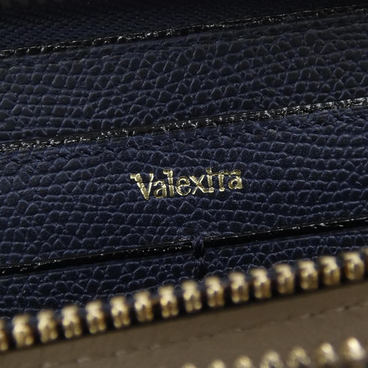 ヴァレクストラ VALEXTRA Lジップパース SGZA0024028LOCWZ99B WALLET