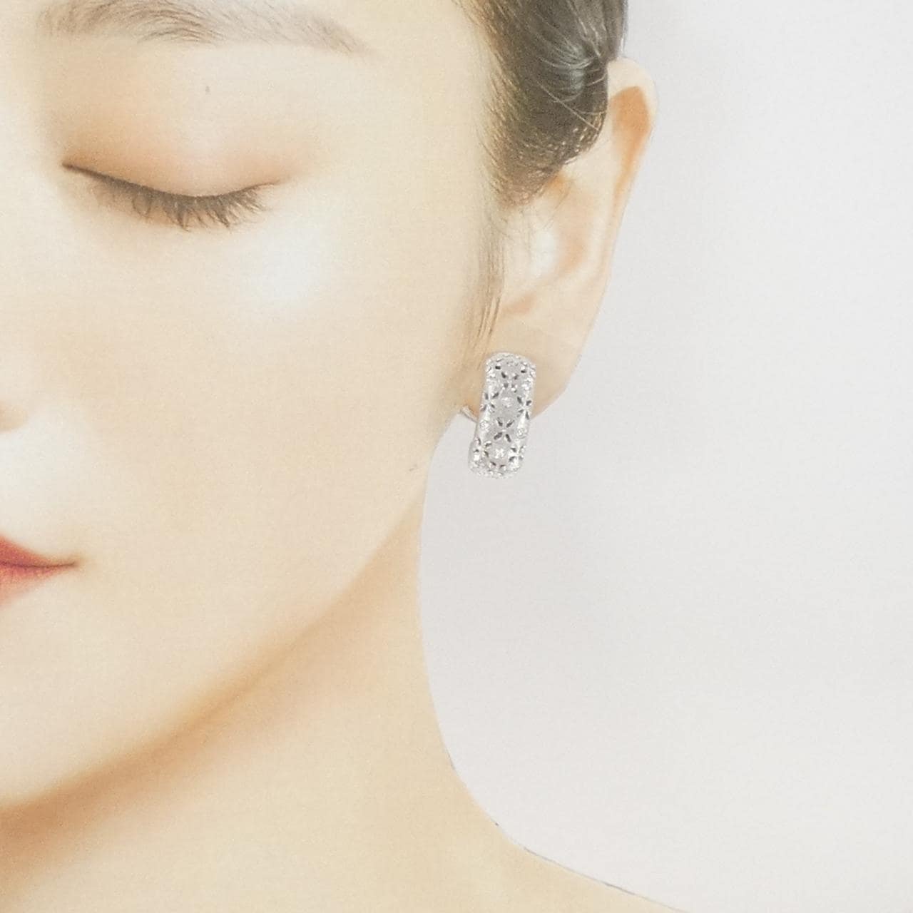 ロベルト コイン ダイヤモンド ピアス