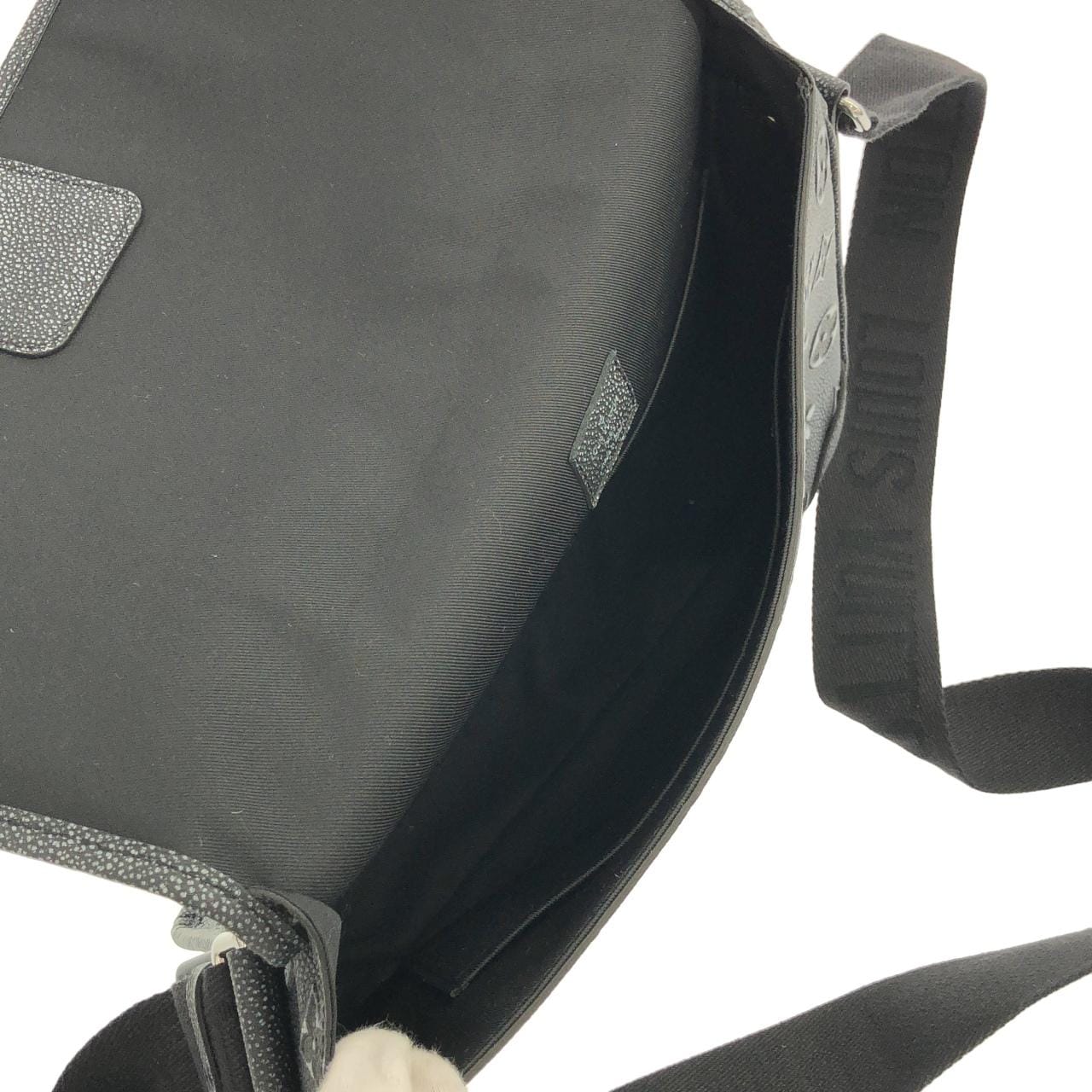 ルイヴィトン アーチー メッセンジャー M21358 ショルダーバッグ