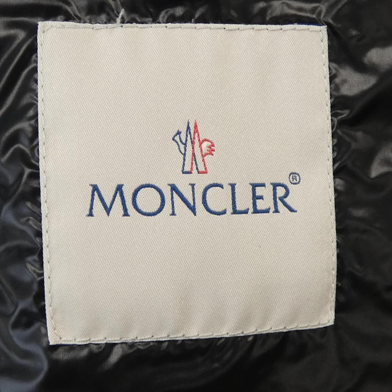 モンクレール MONCLER ダウンジャケット