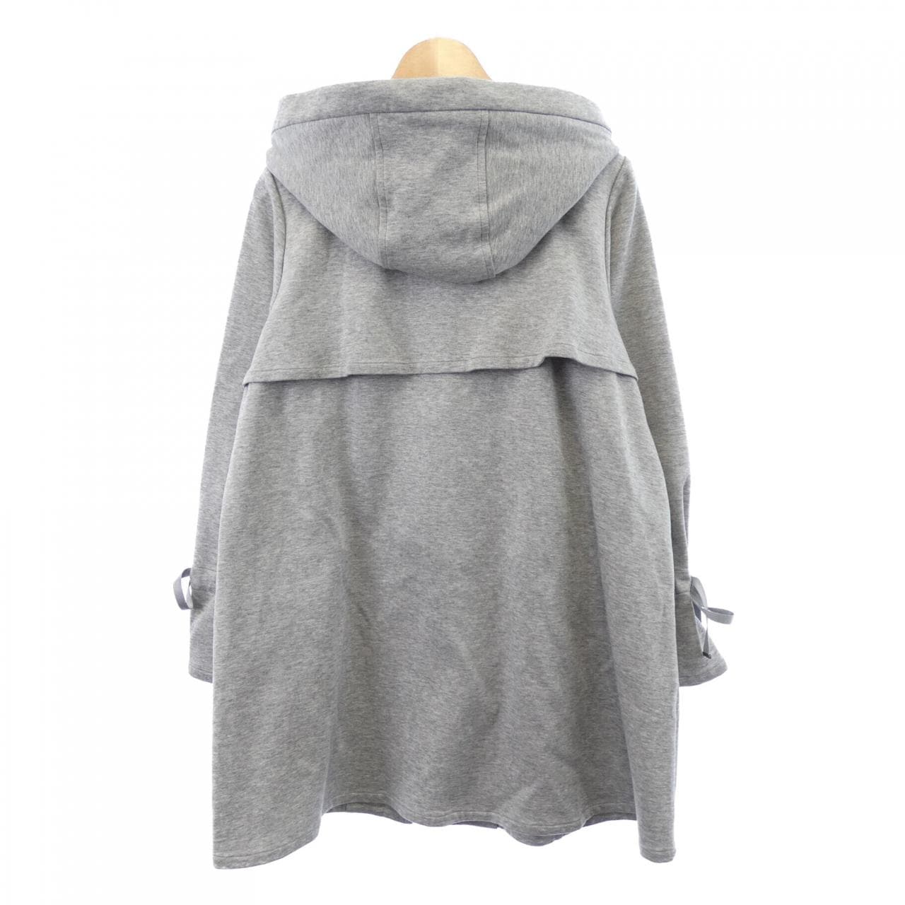 トゥービーシック TO BE CHIC パーカー