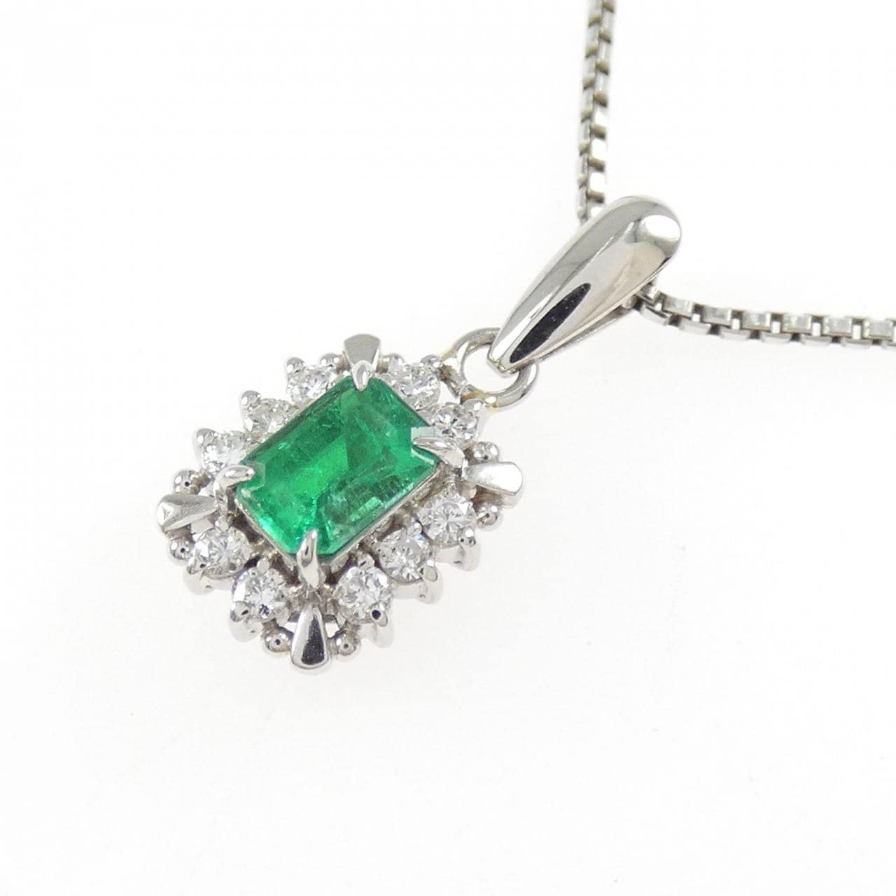 PT900/PT850 エメラルド ネックレス 0.41CT