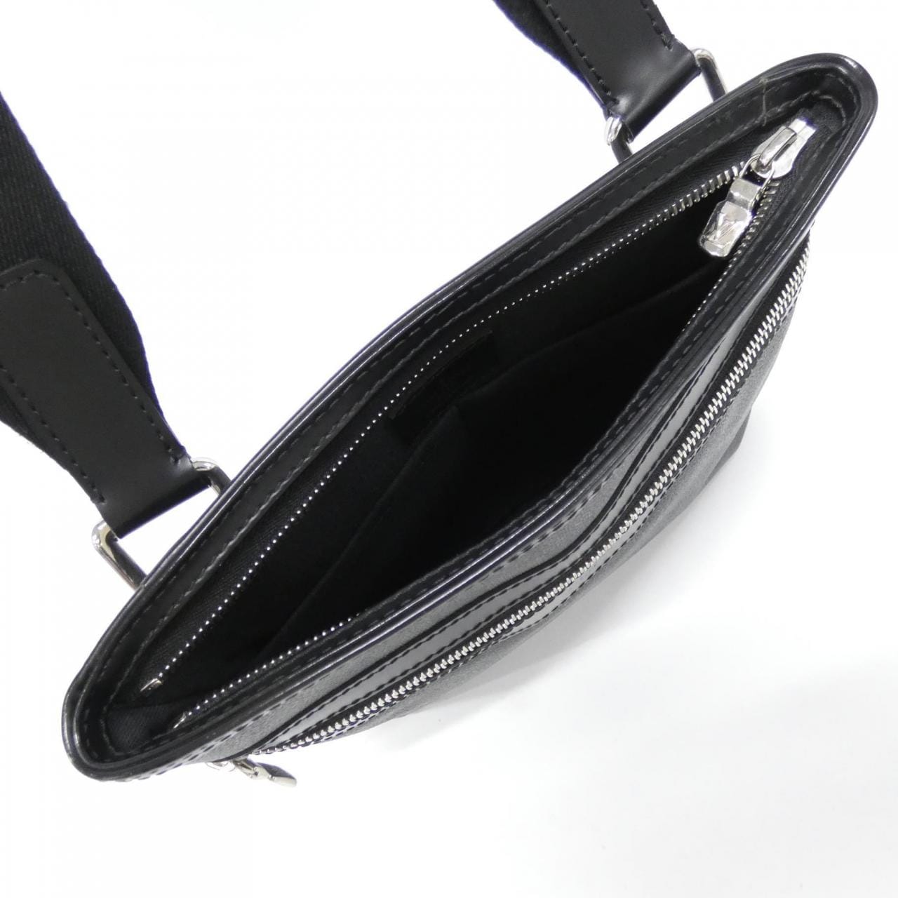 ルイヴィトン ダミエ グラフィット トマス N58028 ショルダーバッグ