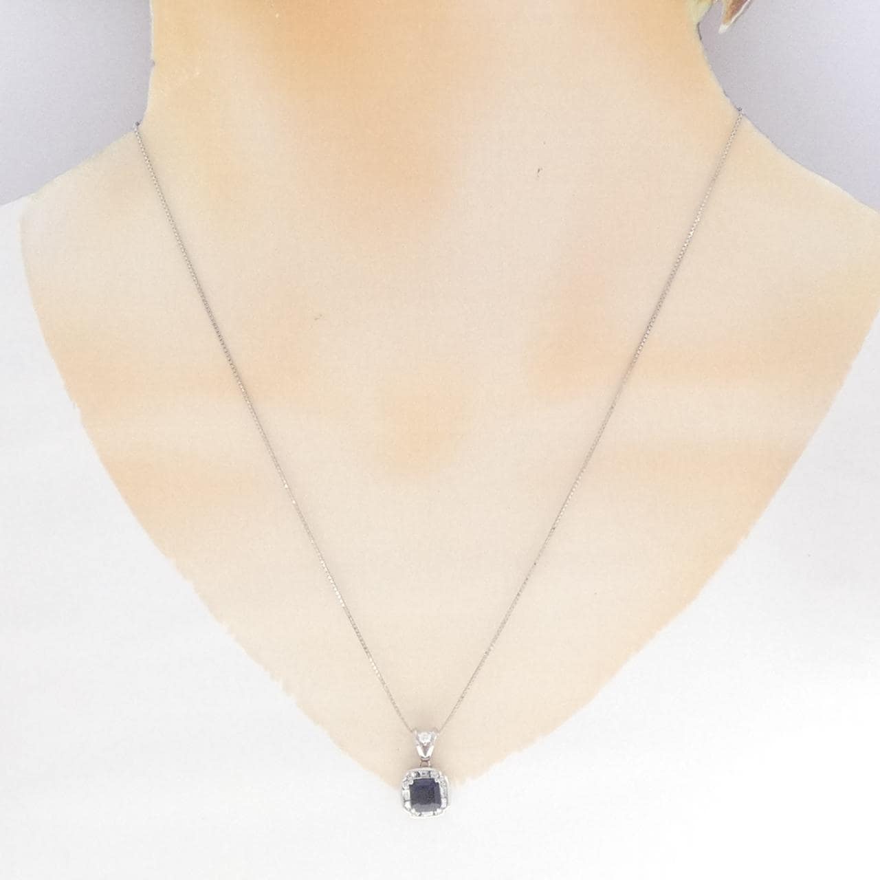 PT900/PT850 サファイヤ ネックレス 1.15CT