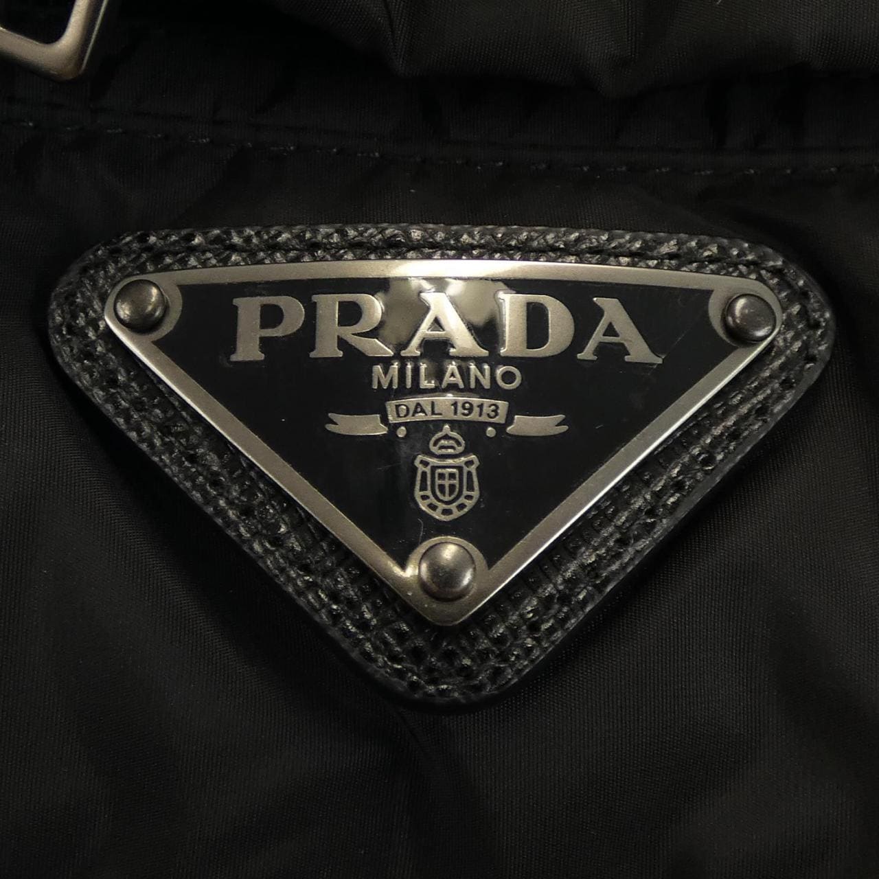 プラダ PRADA ダウンジャケット