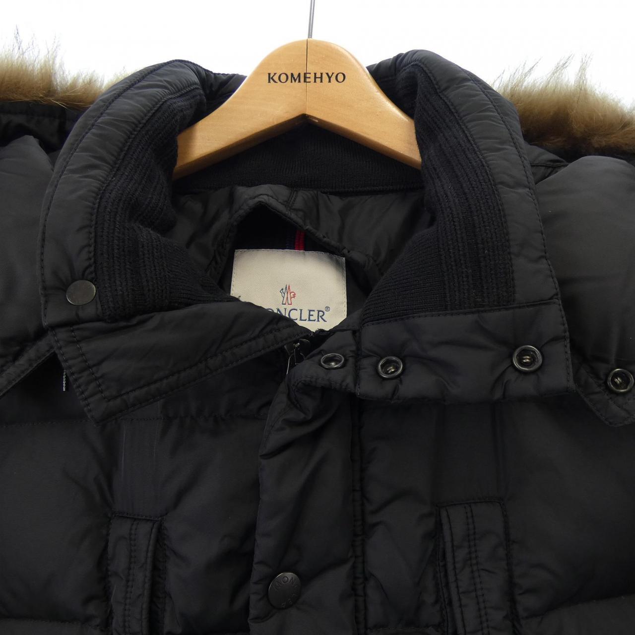 モンクレール MONCLER ダウンジャケット