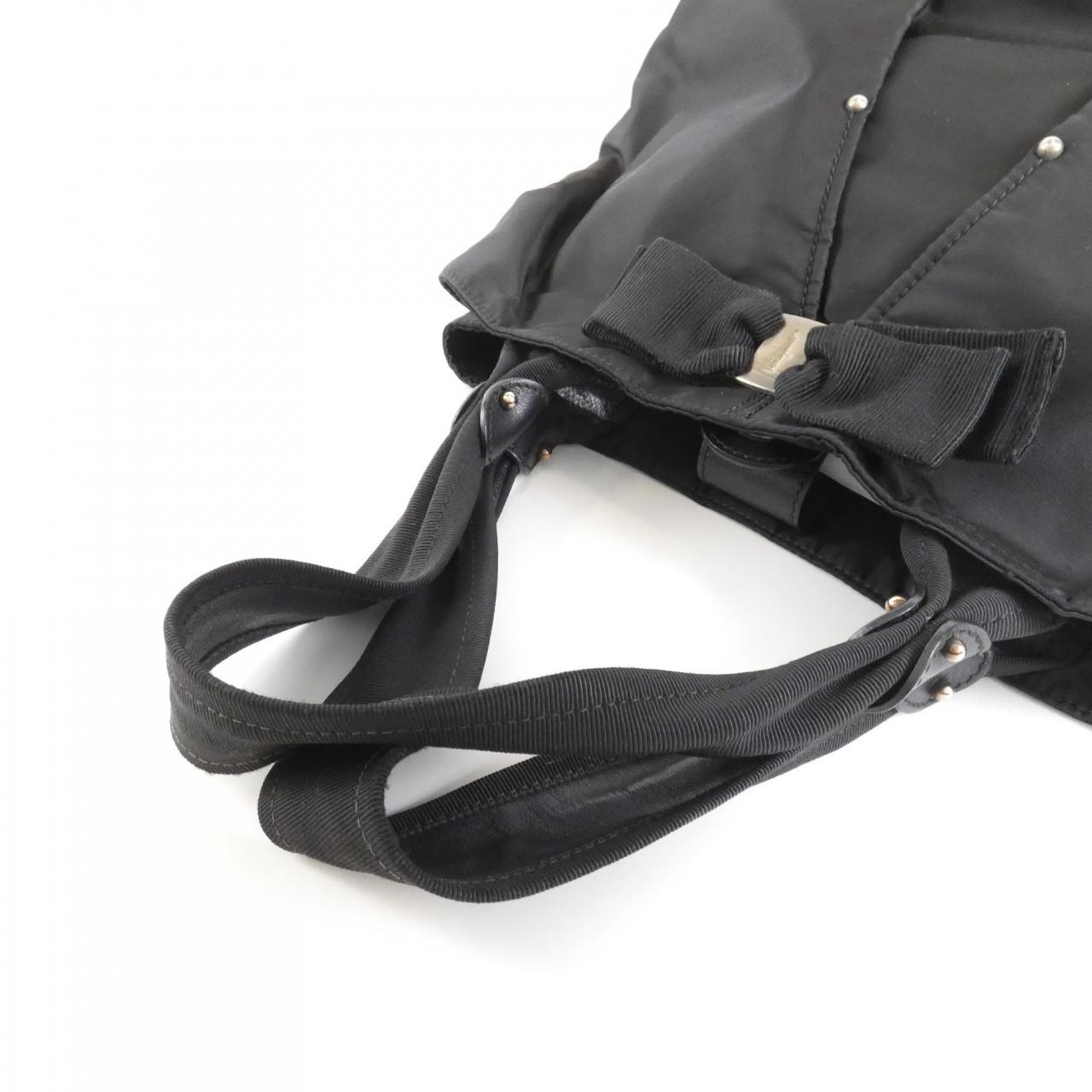 サルヴァトーレフェラガモ 21 B672 バッグ