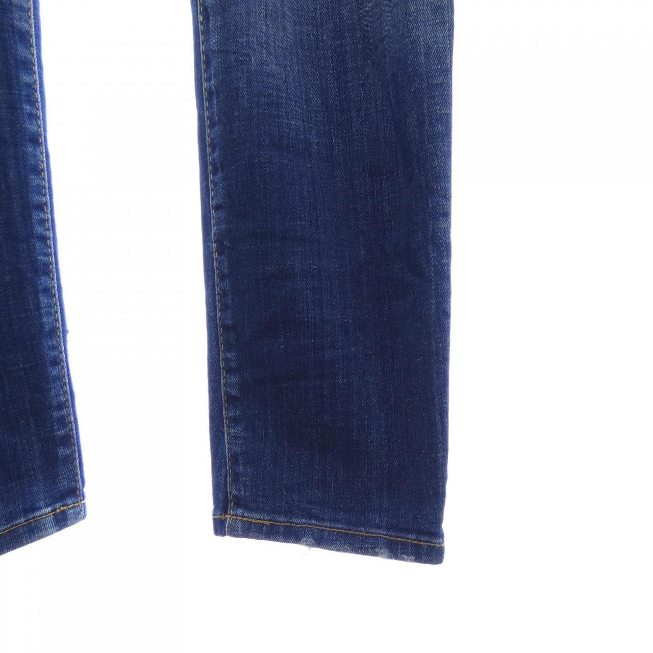 ディースクエアード DSQUARED2 S74LB1056 ジーンズ