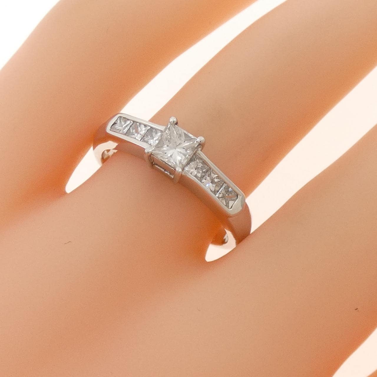 K18WG ダイヤモンド リング 0.70CT