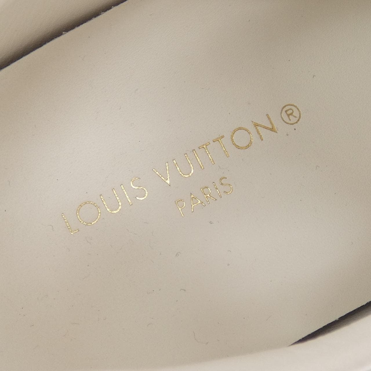 ルイヴィトン LOUIS VUITTON グラフィカル シグネチャープリント タイムアウトライン スニーカー