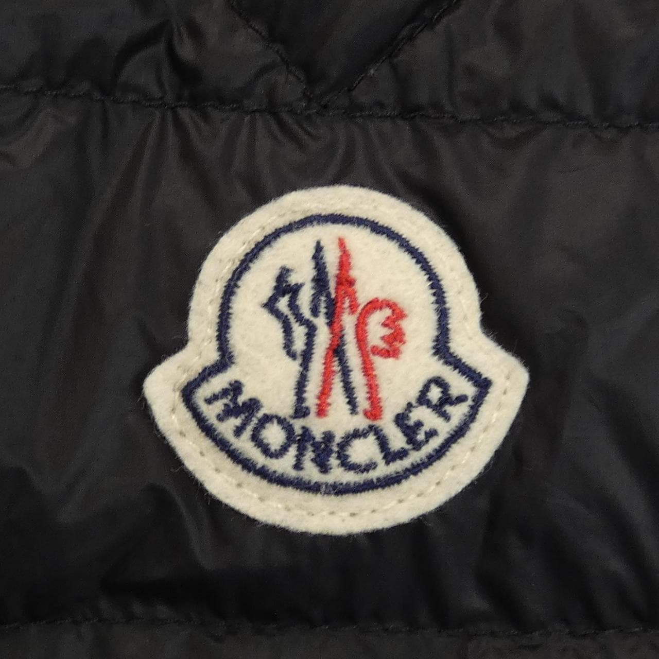 モンクレール MONCLER ダウンジャケット