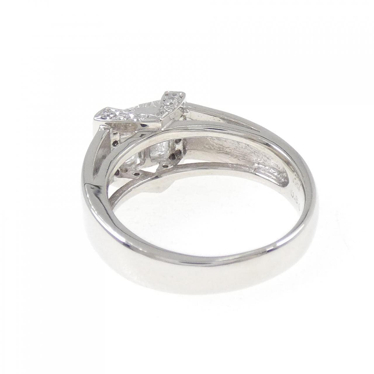 PT900 ダイヤモンド リング 0.80CT