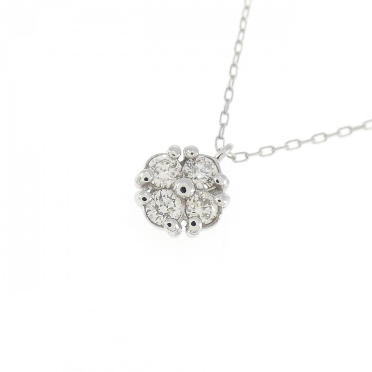 [BRAND NEW] PT Flower Diamond Necklace 0.10CT