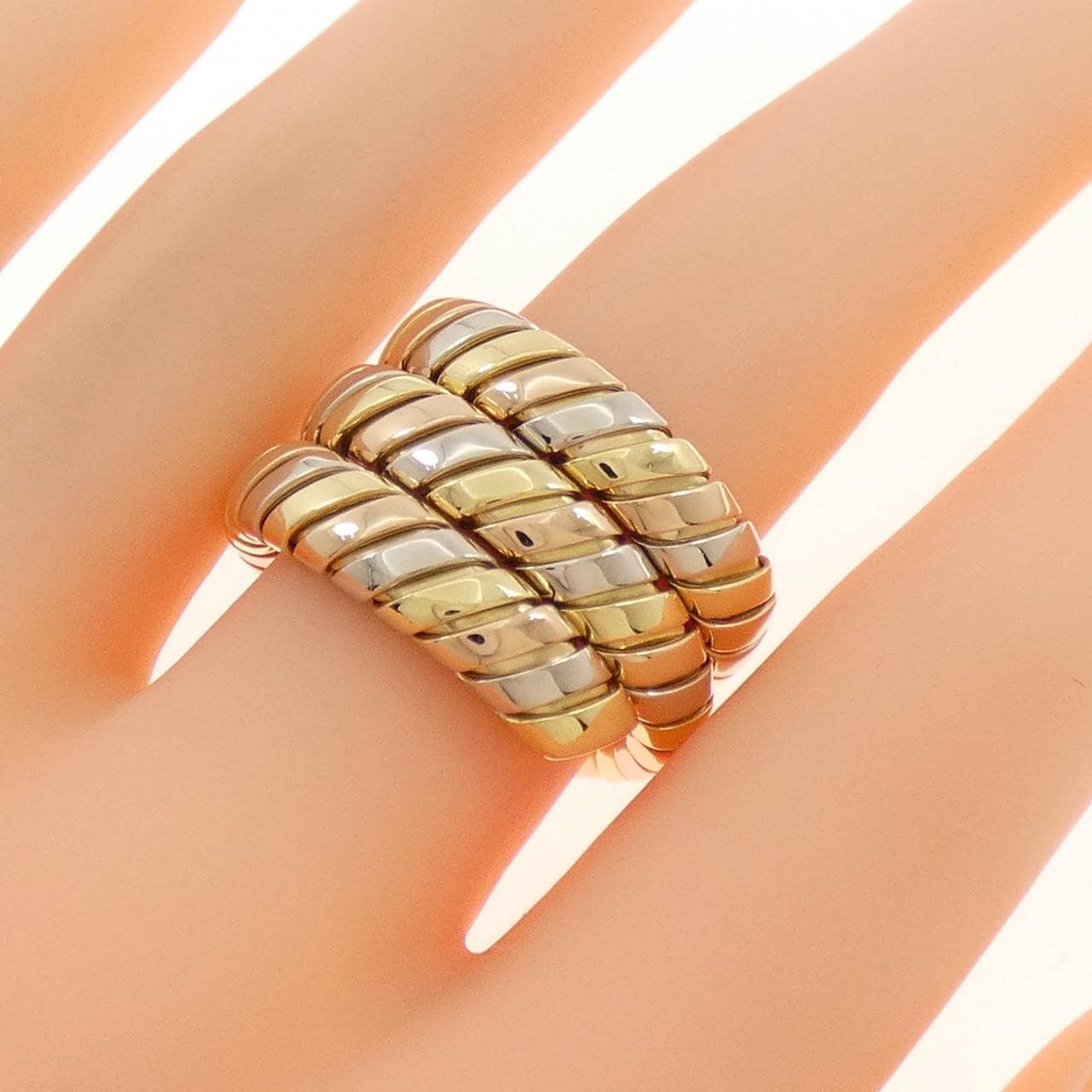 ブルガリ トゥボガス リング