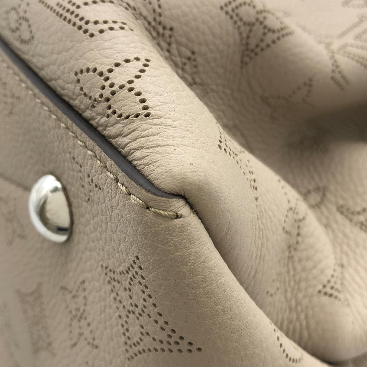 ルイヴィトン マヒナ ベラ トート M59201 バッグ