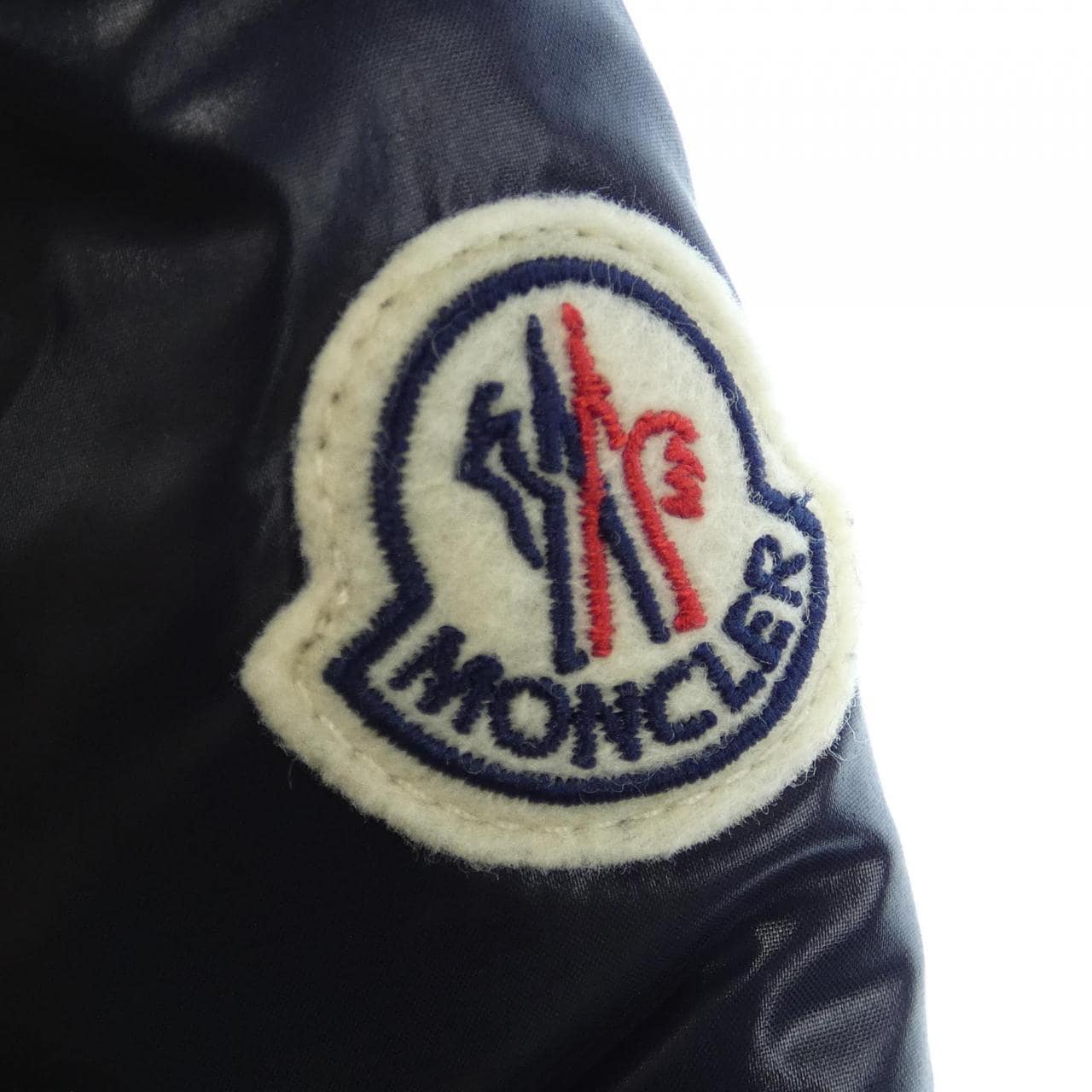 モンクレール MONCLER ダウンジャケット
