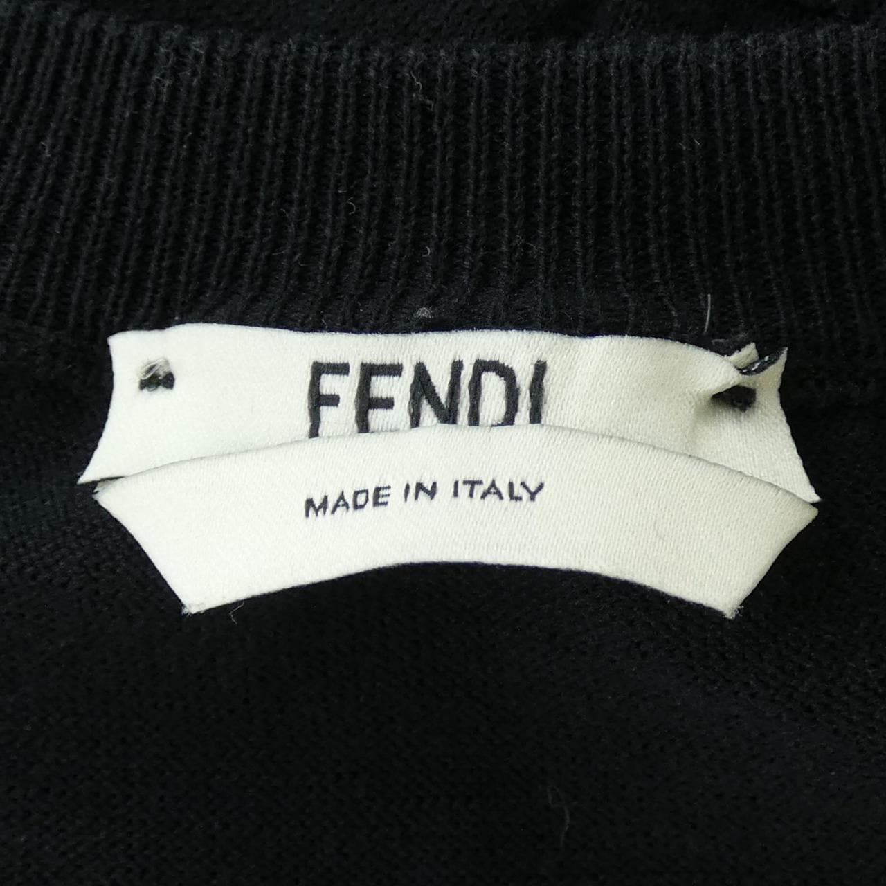 フェンディ FENDI FZC577 4L6 カーディガン