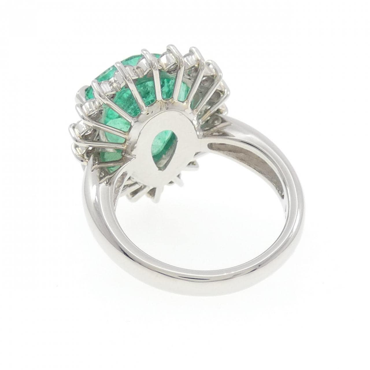 PT900 Emerald Ring 7.02CT
