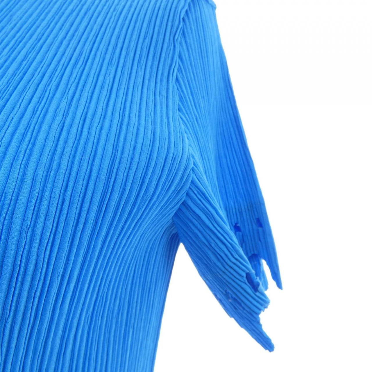 イッセイミヤケ ISSEY MIYAKE IM04FJ610 トップス