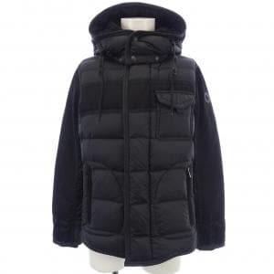 モンクレール MONCLER ダウンジャケット