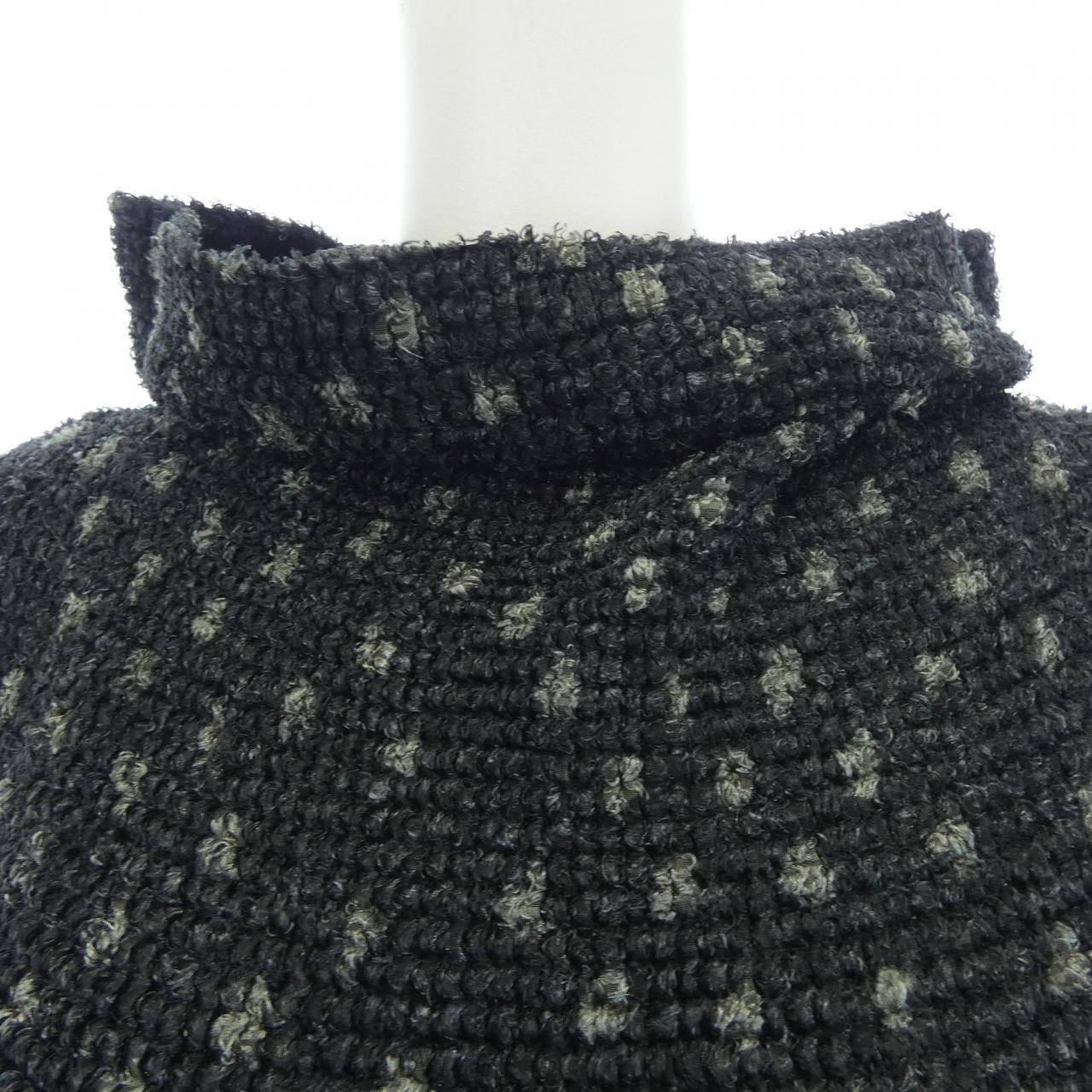 ミーイッセイミヤケ me ISSEY MIYAKE トップス