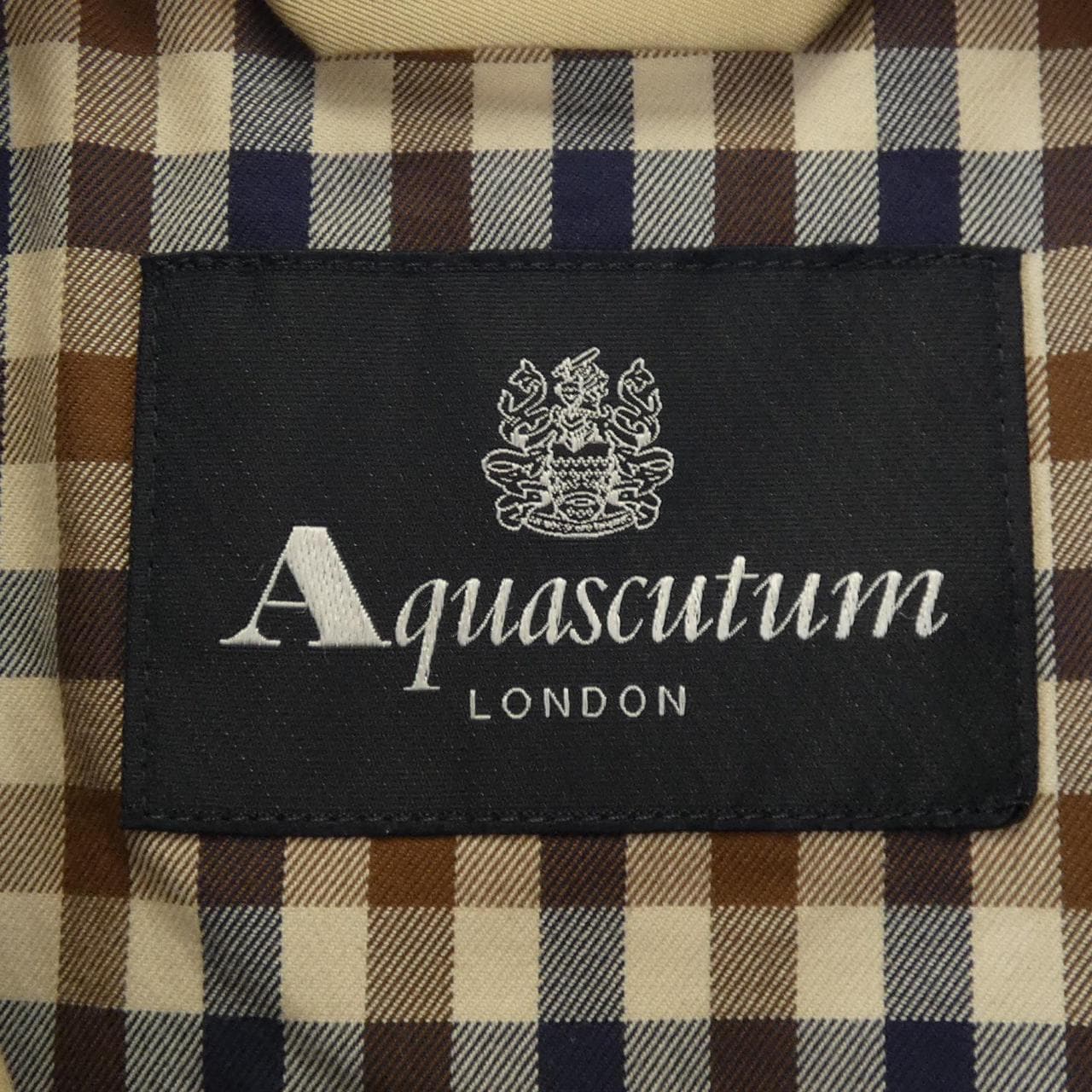 アクアスキュータム Aquascutum ブルゾン