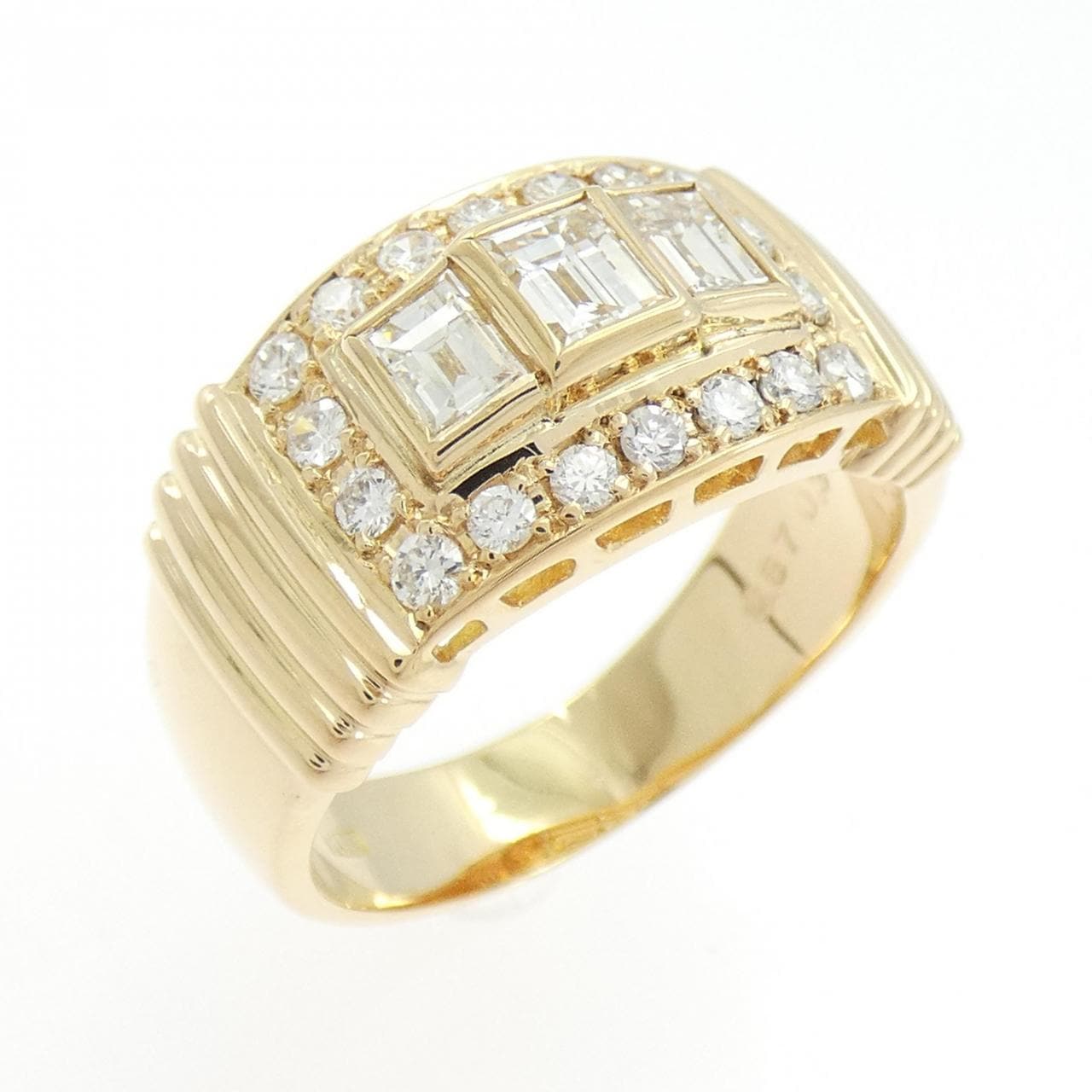 K18YG ダイヤモンド リング 0.87CT