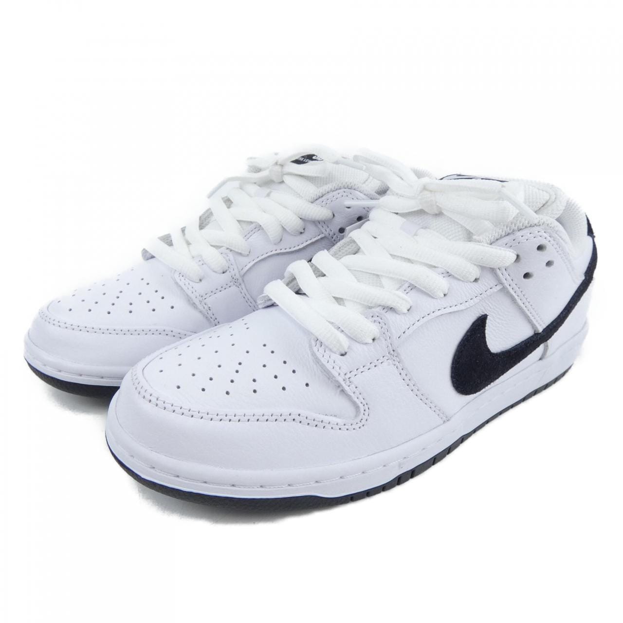 ナイキ NIKE スニーカー