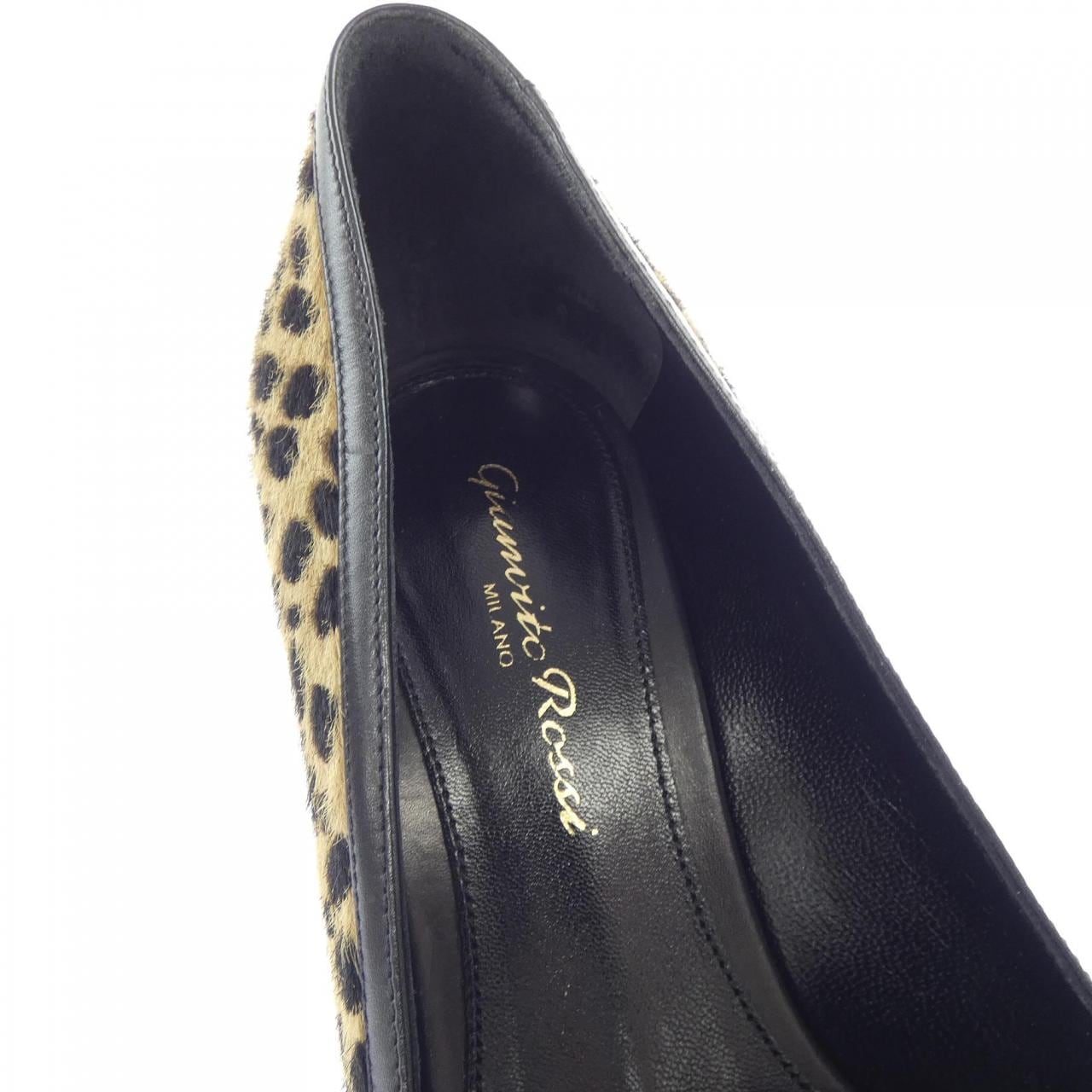ジャンヴィトロッシ GIANVITO ROSSI パンプス