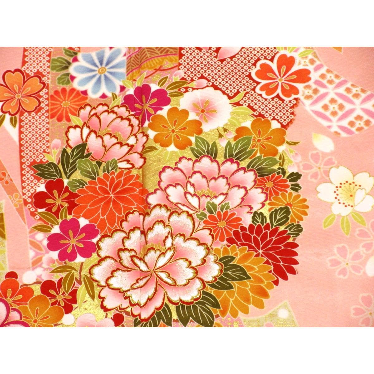 【未使用品】振袖　友禅金彩加工　刺繍入り