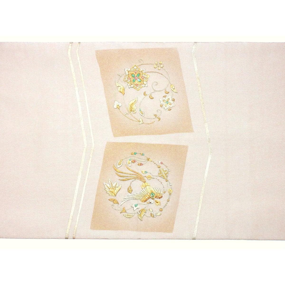 袋帯　綴織　金彩加工刺繍入り