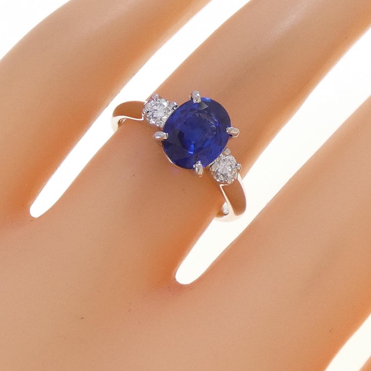 PT900 サファイヤ リング 1.812CT