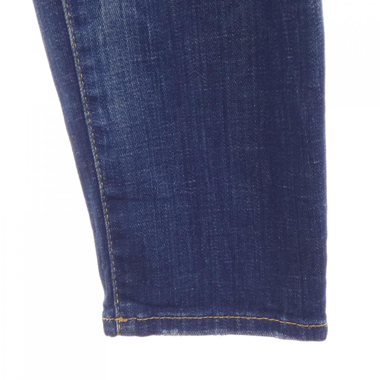ディースクエアード DSQUARED2 S79LA0009 ジーンズ