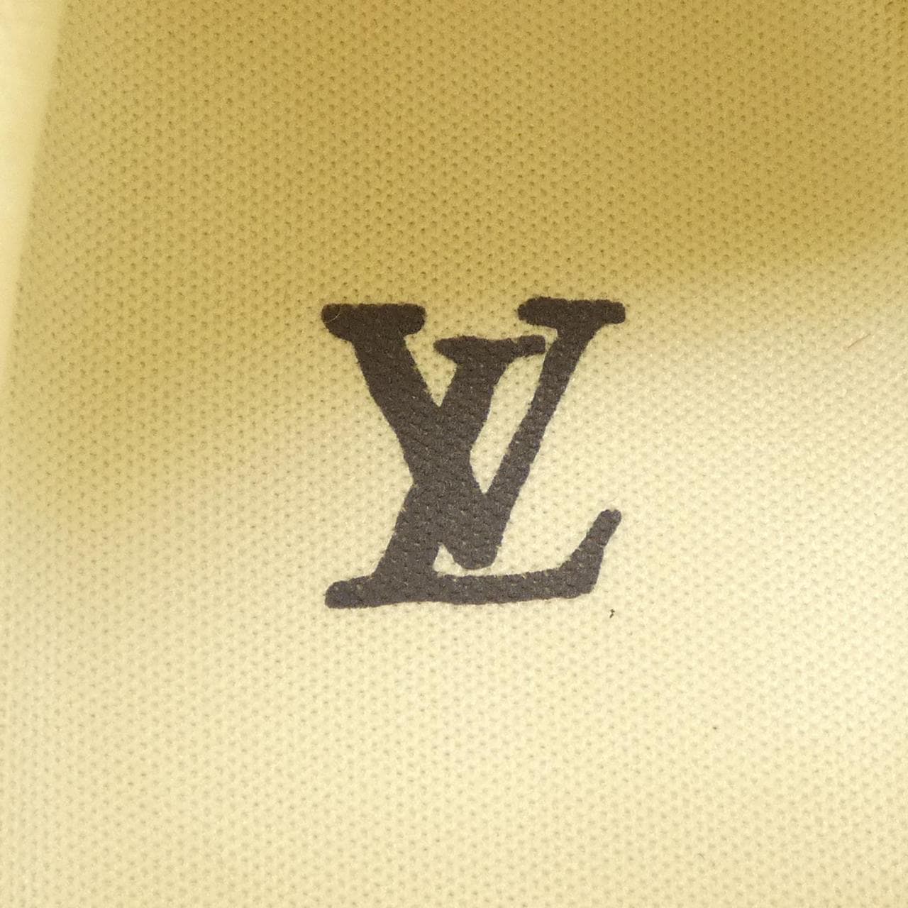 ルイヴィトン LOUIS VUITTON LVトレイナーライン スニーカー