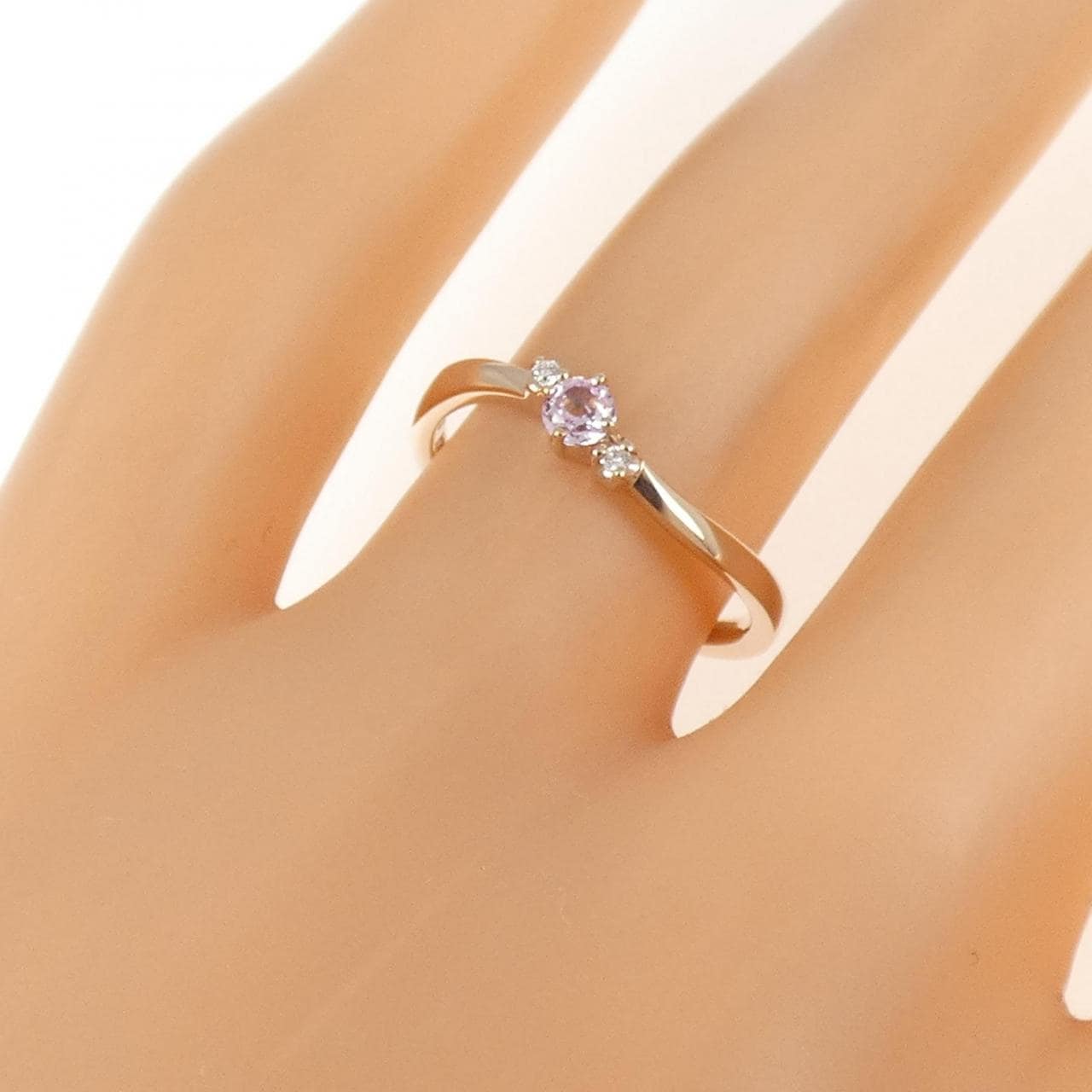 4゜C 合成サファイヤ リング