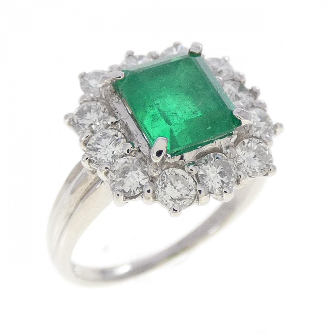 PT900 エメラルド リング 1.76CT