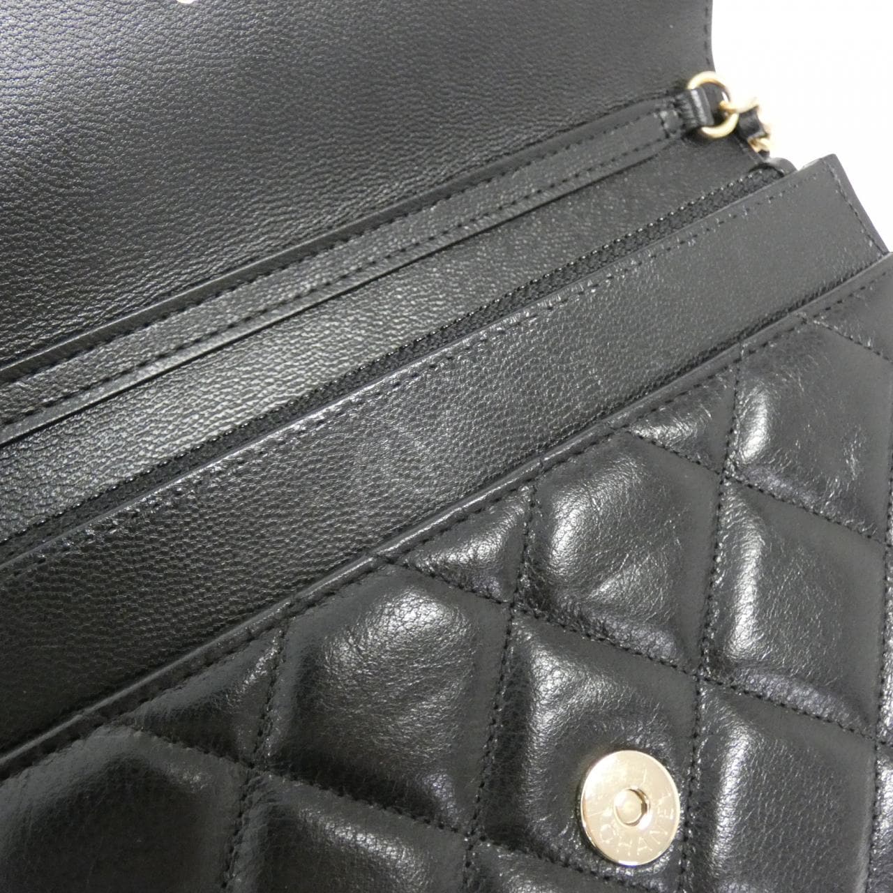 CHANEL AP2548 Chain Wallet