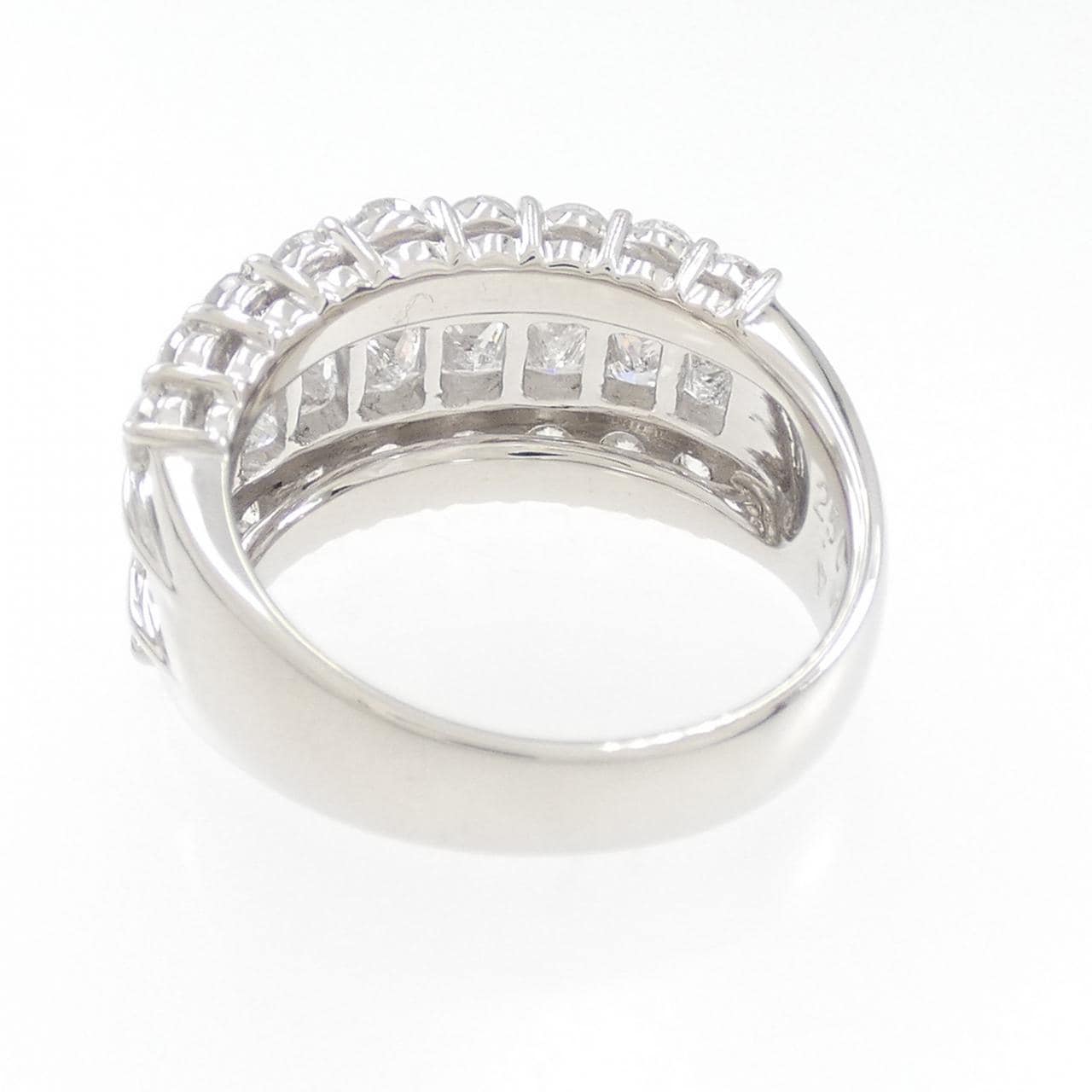 PT ダイヤモンド リング 2.50CT