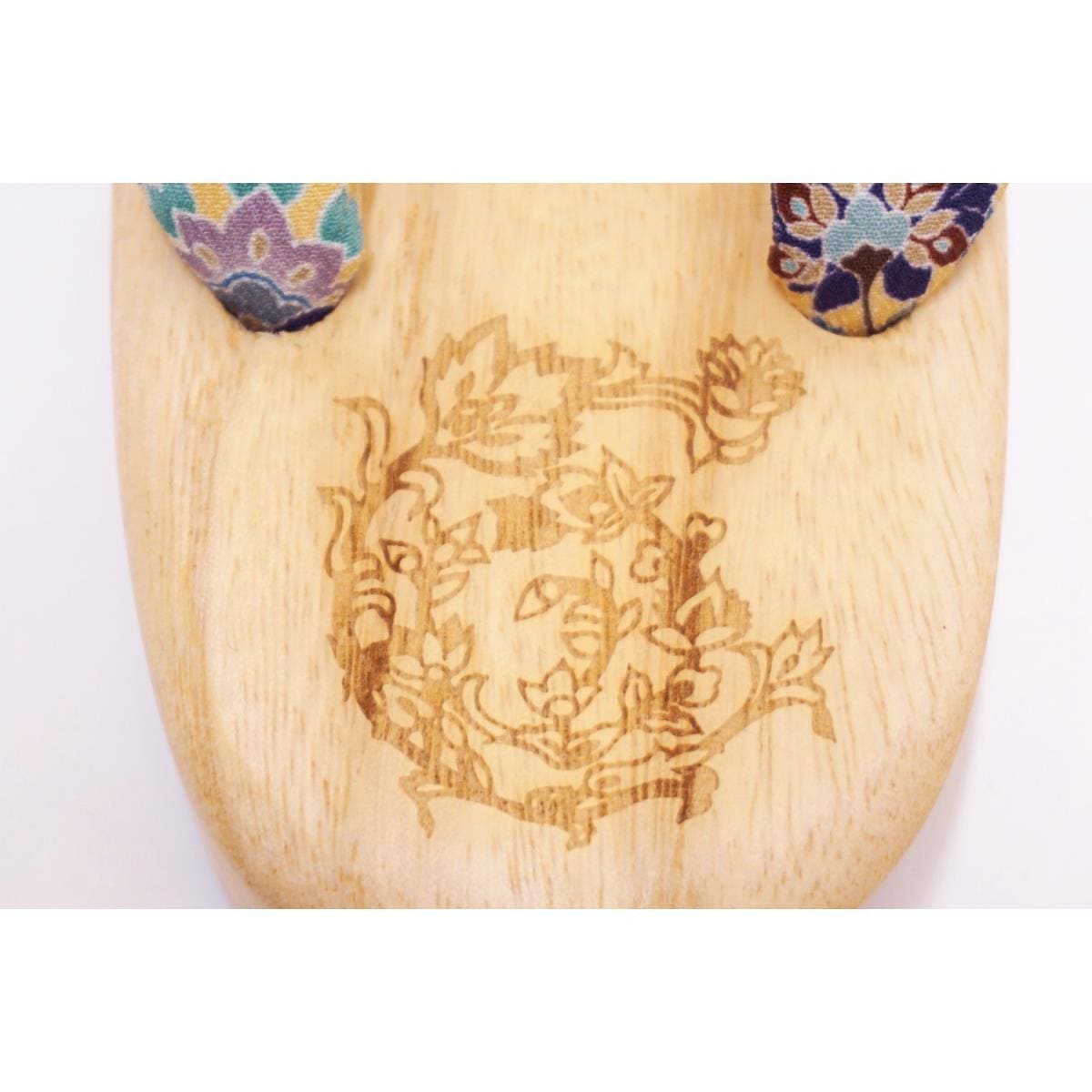 【新品】女草履　Ｆサイズ【岡重】