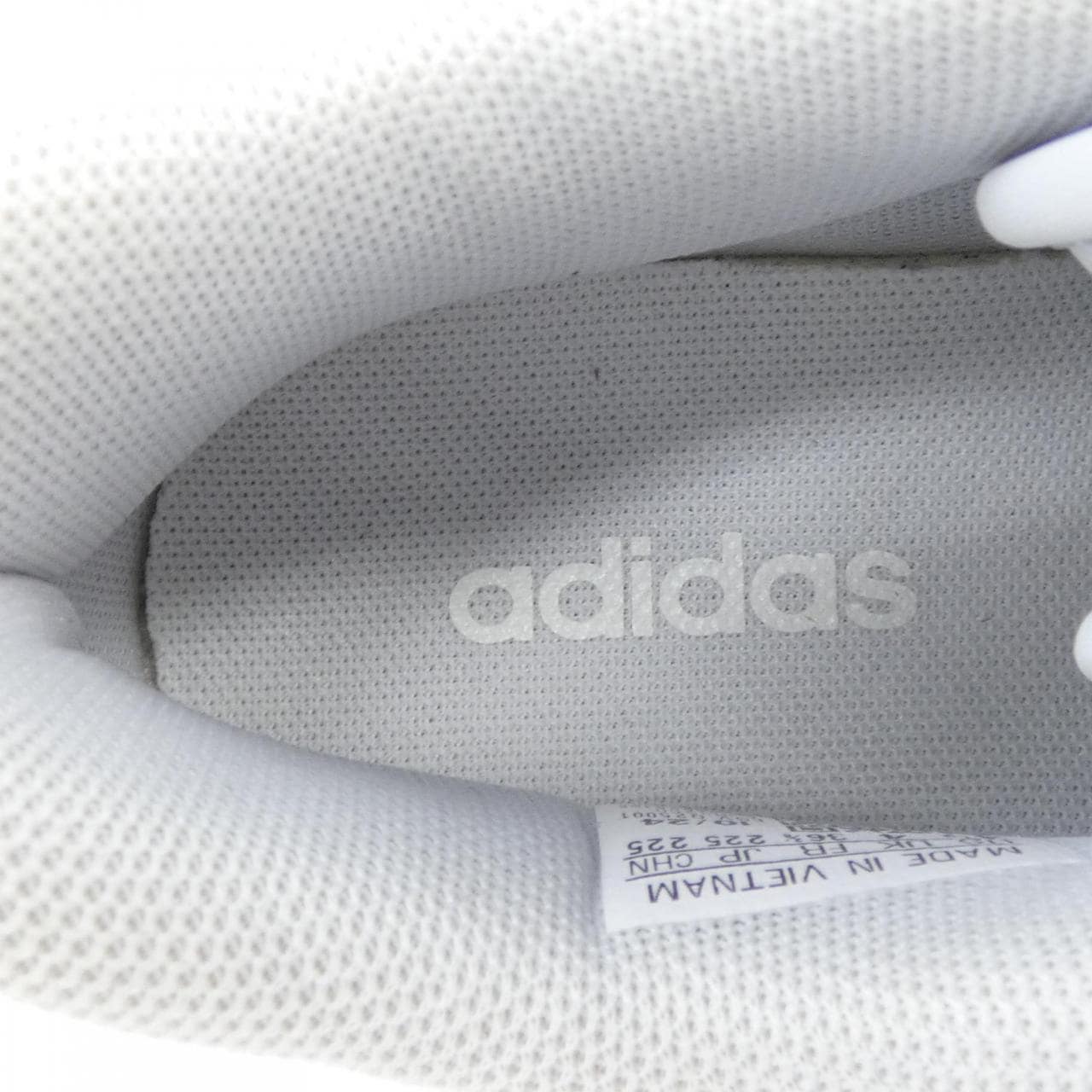 アディダス ADIDAS スニーカー