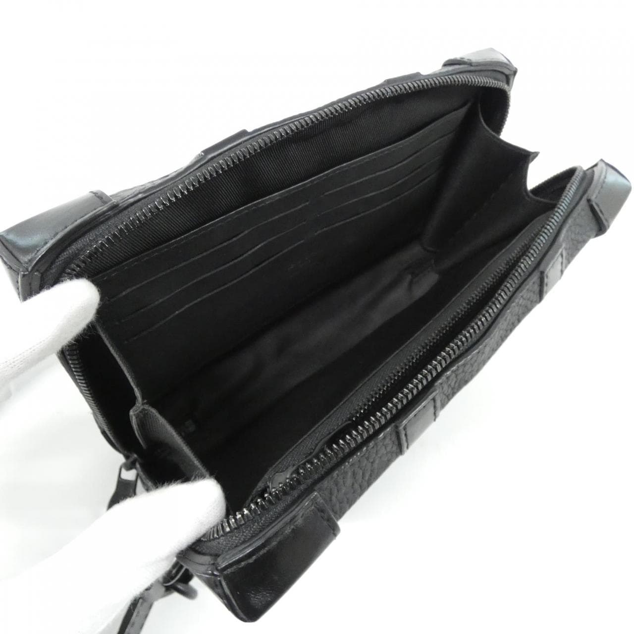 LOUIS VUITTON Taurillon Monogram Soft Trunk 錢包 M80224 單肩包